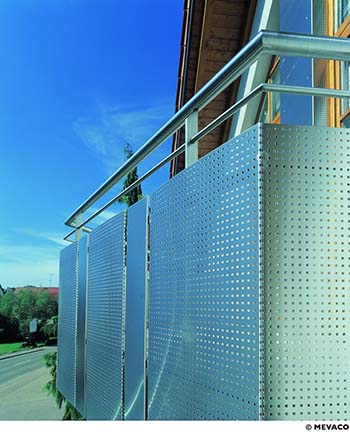 11_LB_qg_Burkhard_v2_2005_01_web