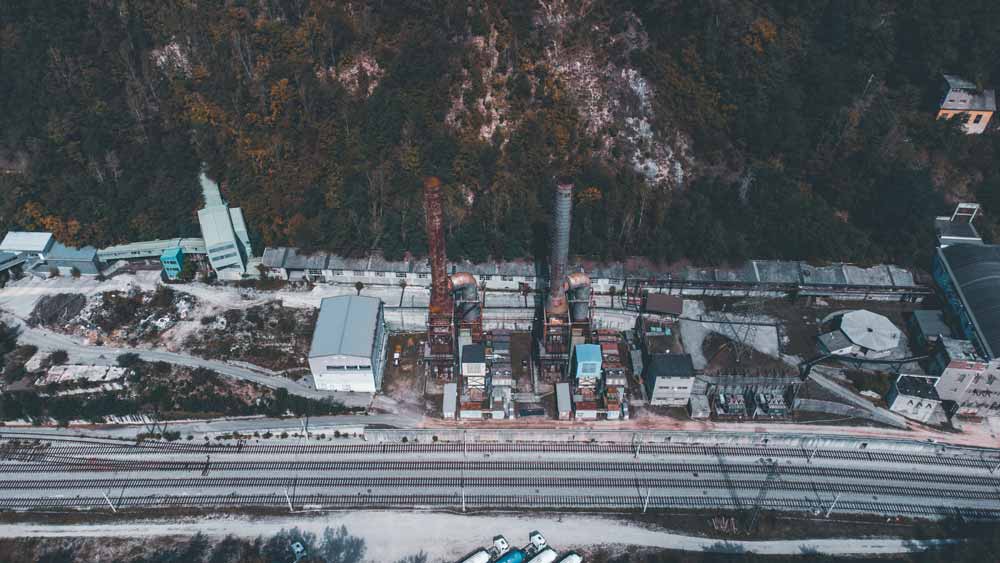 Testno je začela obratovati nova največja sončna elektrarna v Sloveniji